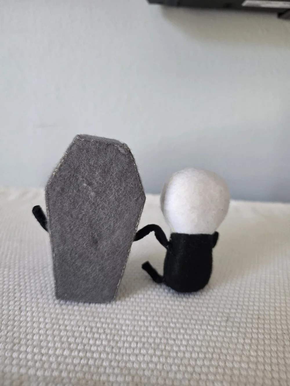 Target Halloween Skeleton and Coffin Figurine Hyde & EEK!